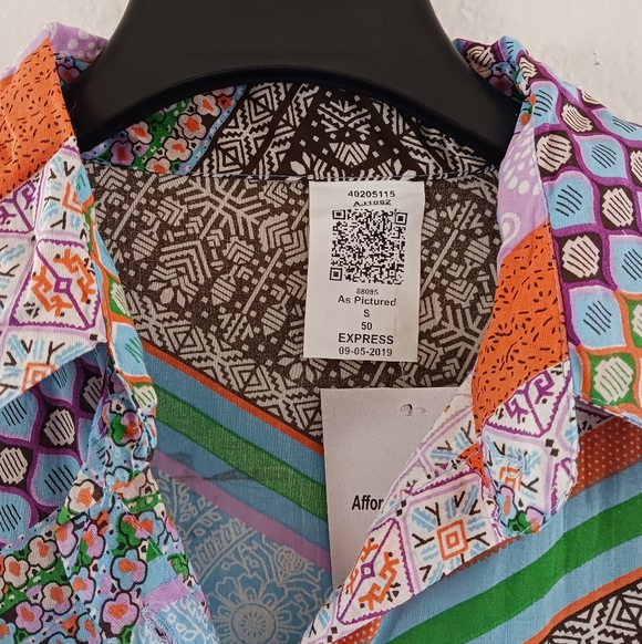 Women's A-Line Contrast Print Maxi Dress - Picture 4 of 6